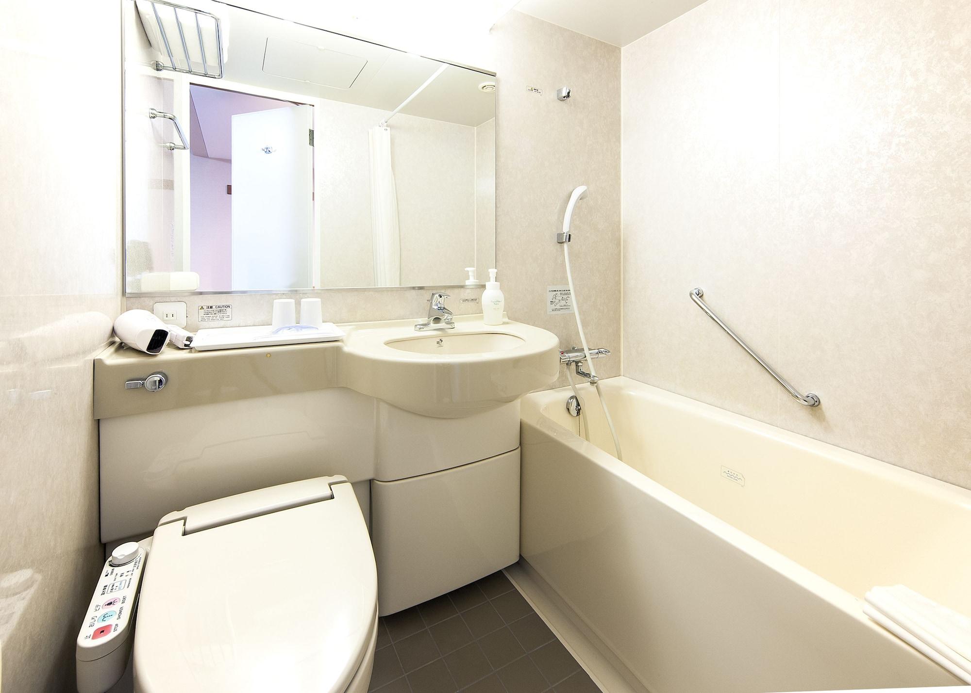 Daiwa Roynet Hotel Тояма Екстер'єр фото