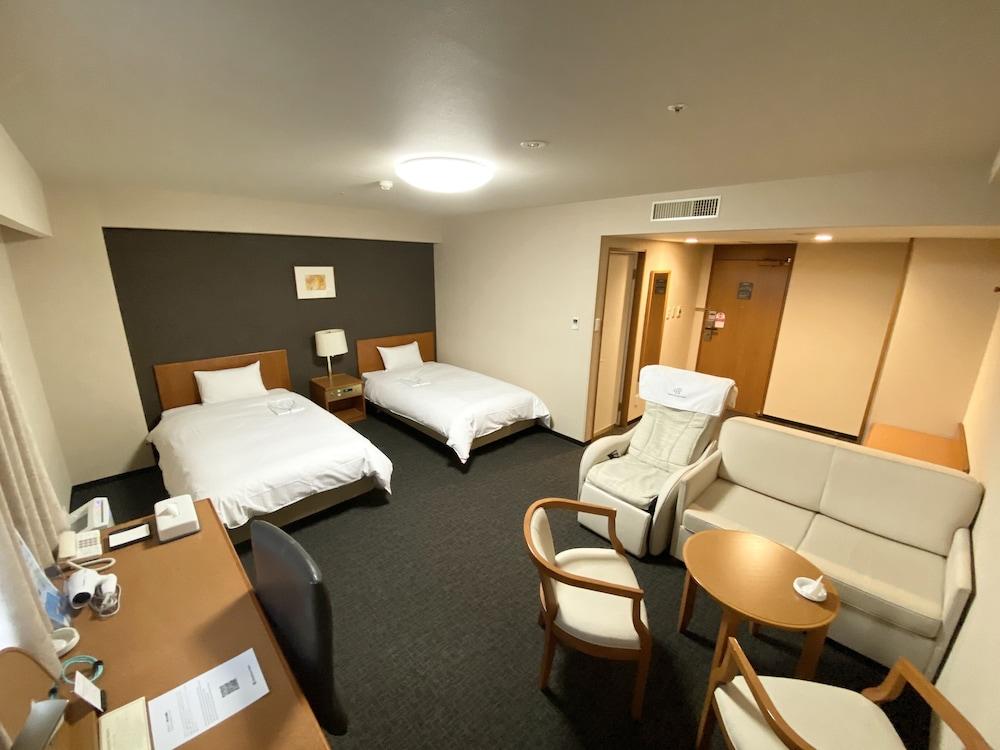 Daiwa Roynet Hotel Тояма Екстер'єр фото