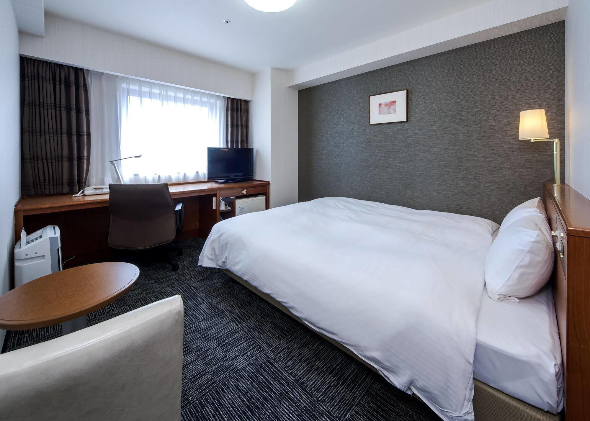 Daiwa Roynet Hotel Тояма Екстер'єр фото